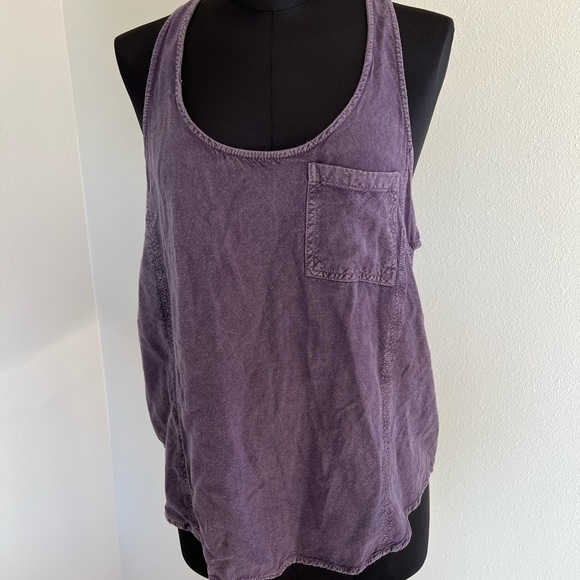 Bundle of womens size medium tank tops - Picture 2 of 12